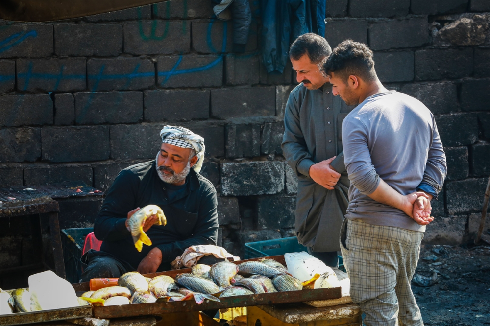 Basra'da Balık Pazarı