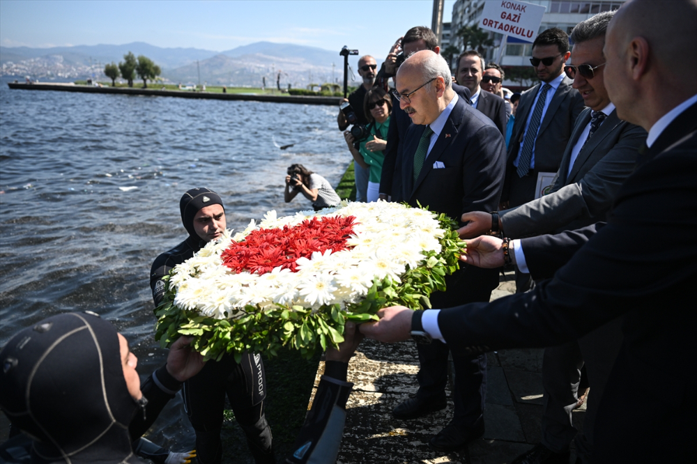 İzmir Körfezi'nde Dünya Çevre Günü temizliği yapıldı