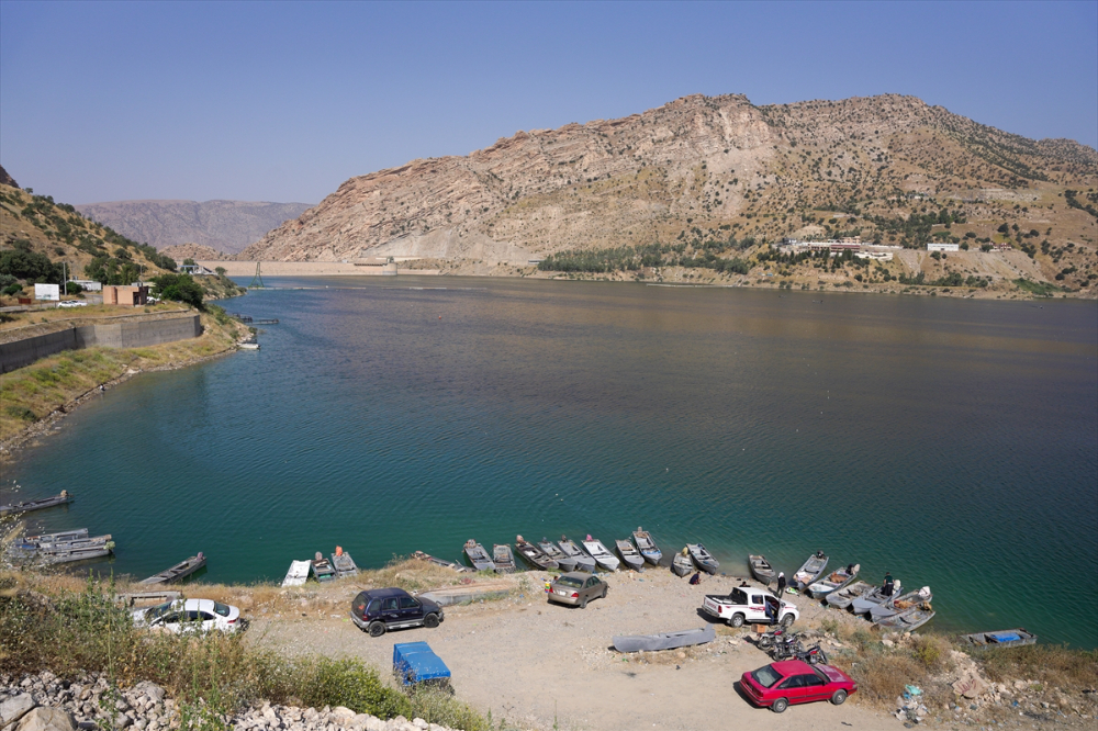 Irak'ta av yasağının bitmesiyle balıkçılar ağlarını sulara atmaya başladı