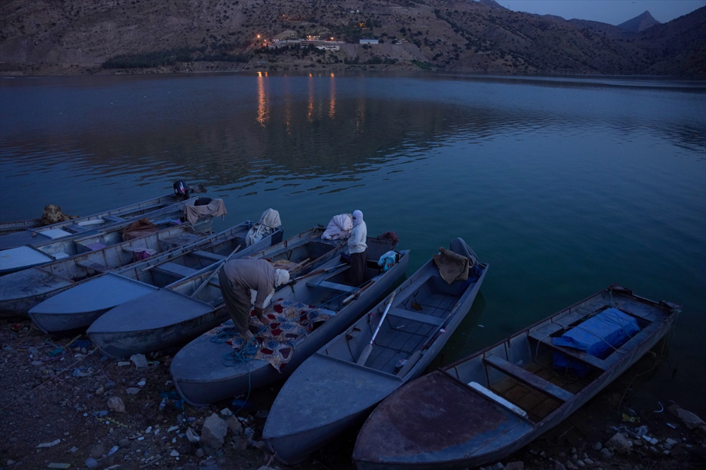 Irak'ta av yasağının bitmesiyle balıkçılar ağlarını sulara atmaya başladı