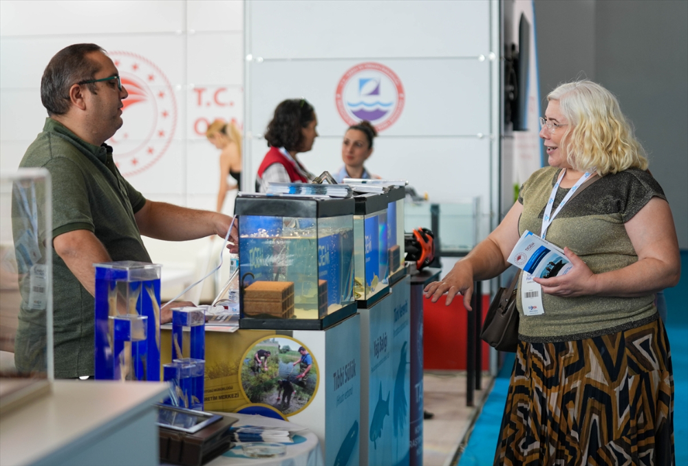 Türkiye ve Norveç'in su ürünlerindeki işbirliği İzmir'de düzenlenen forumda ele alındı