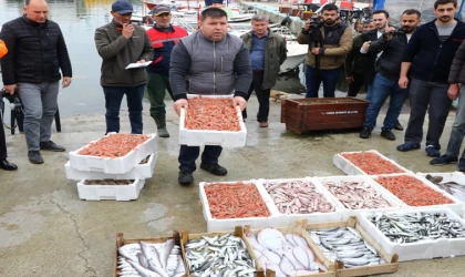 Tekirdağlı balıkçılar depremzedeler için "vira bismillah" dedi