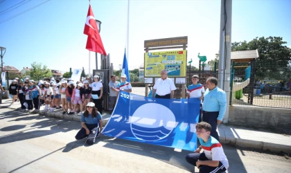 Çanakkale'deki Dardanos Halk Plajı'na "Mavi Bayrak" asıldı