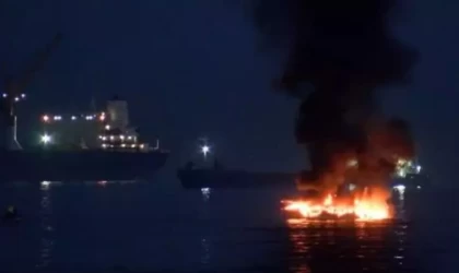Ataköy'de yanan teknede bulunan 6 kişiden 4'ü yaralandı