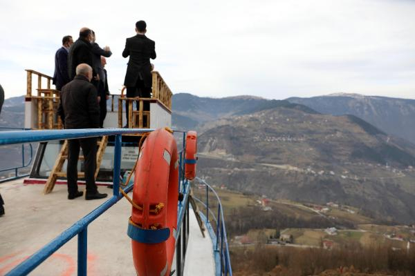 Dağın Tepesindeki Teknenin "Rüzgarı"