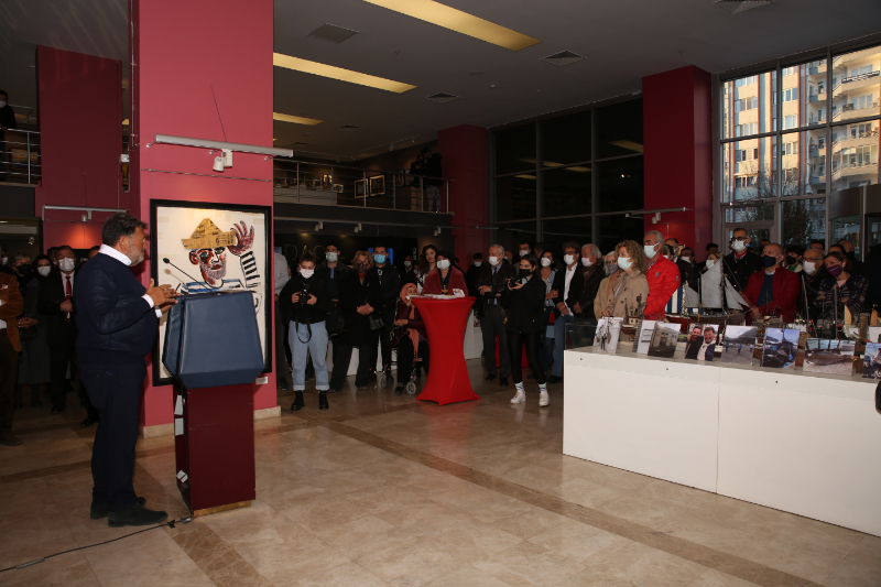 Masmavi Denizlerden Eskişehir’e: "Rastgele"