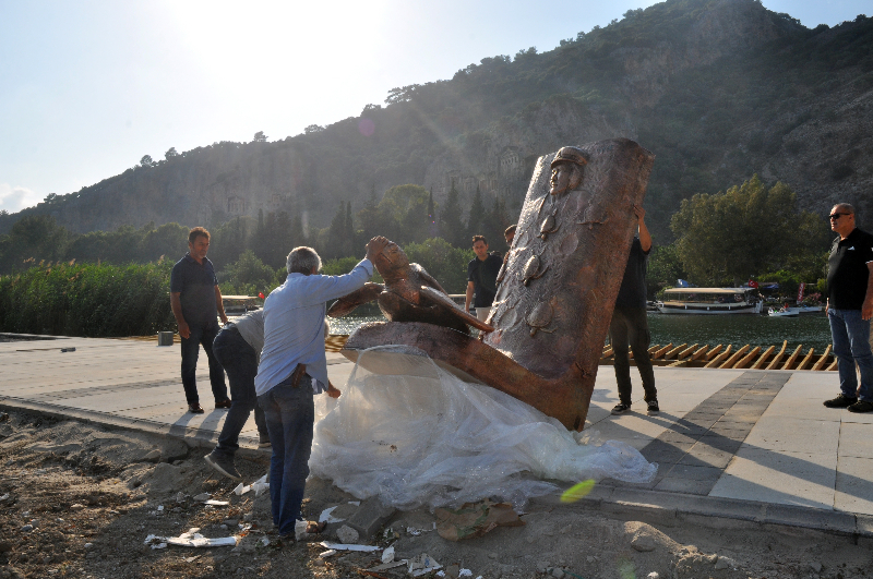 Muğla'da "Kaptan June Anıtı" açıldı
