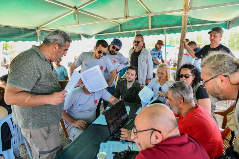 Ankara “Geleceğe Rastgele” dedi