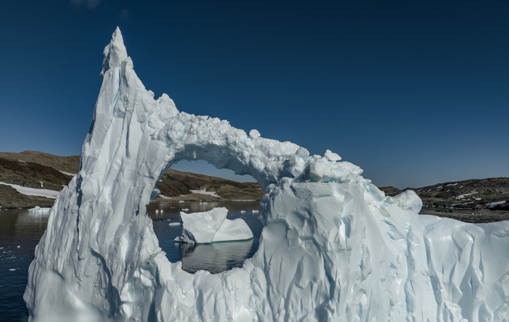 "Buzlar kıtası" Antarktika, bu yıl rekor seviyede erimeye devam ediyor