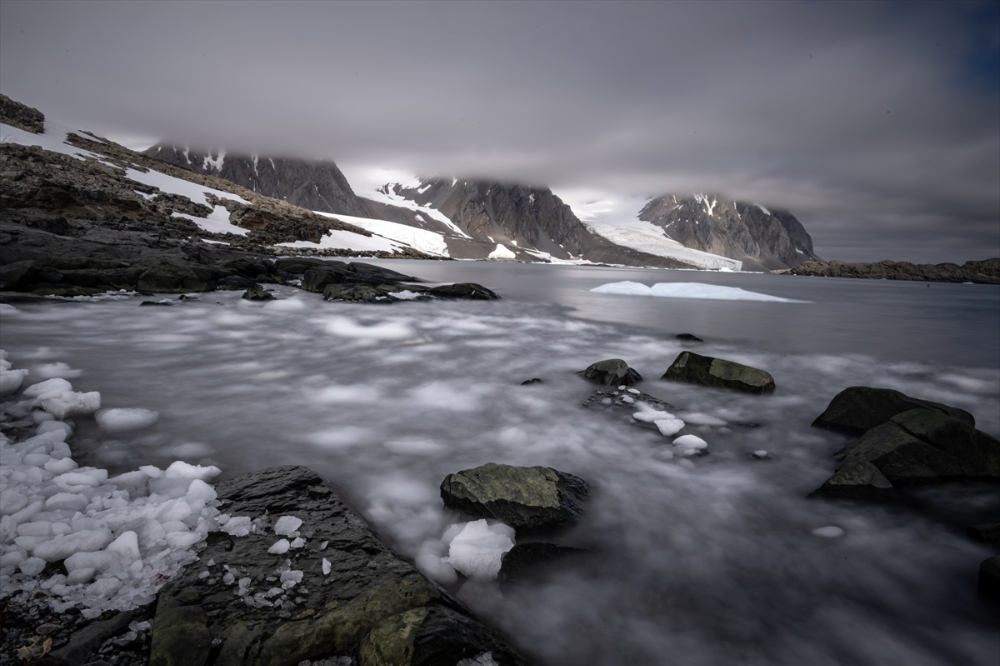 "Buzlar kıtası" Antarktika, bu yıl rekor seviyede erimeye devam ediyor