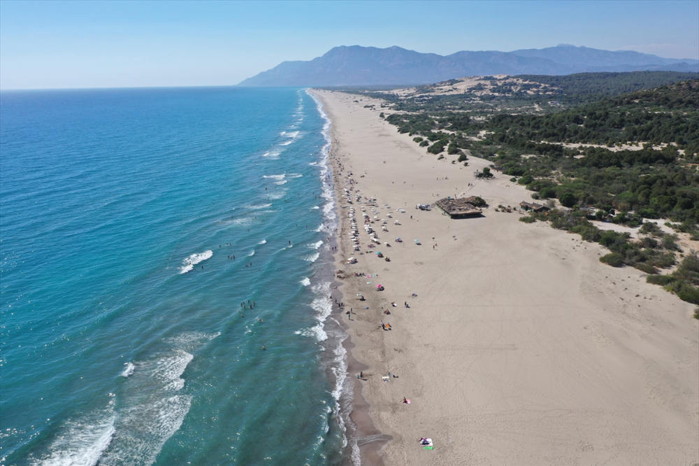 Caretta carettaların yuvalama alanı Patara kumsalına araç girişi önlensin çağrısı