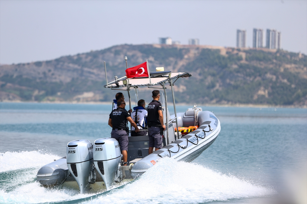 "Maviye tutkun yürekler"in günü kutlanıyor''