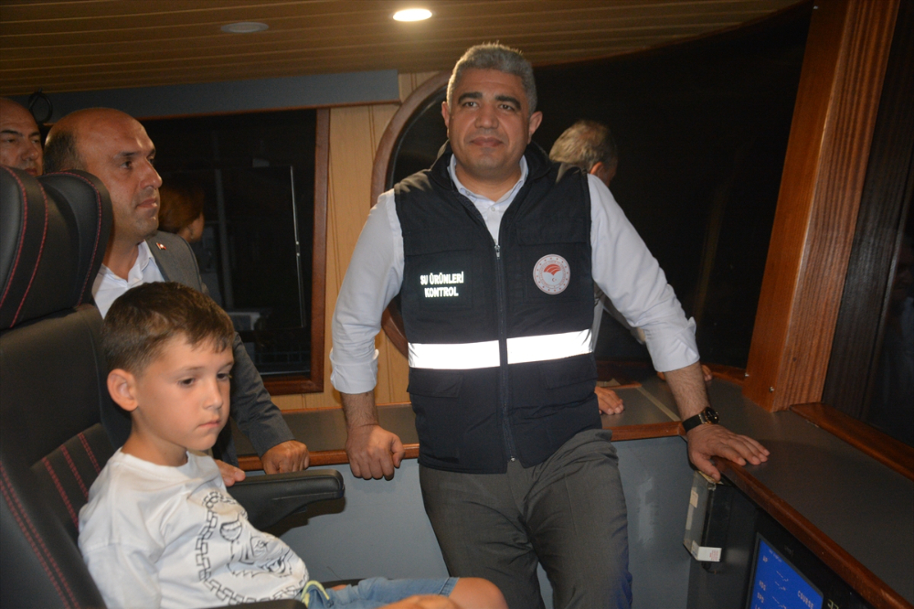 Zonguldak'ta balıkçılar "vira bismillah" diyerek denize açıldı