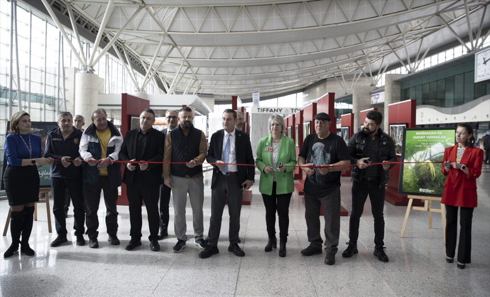 Başkentte "Hayalet Ağlar ve Marmara'ya hayat verenler" fotoğraf sergisi açıldı