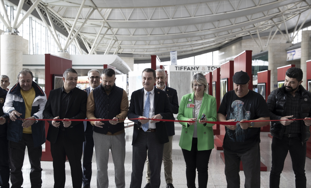 Başkentte "Hayalet Ağlar ve Marmara'ya hayat verenler" fotoğraf sergisi açıldı