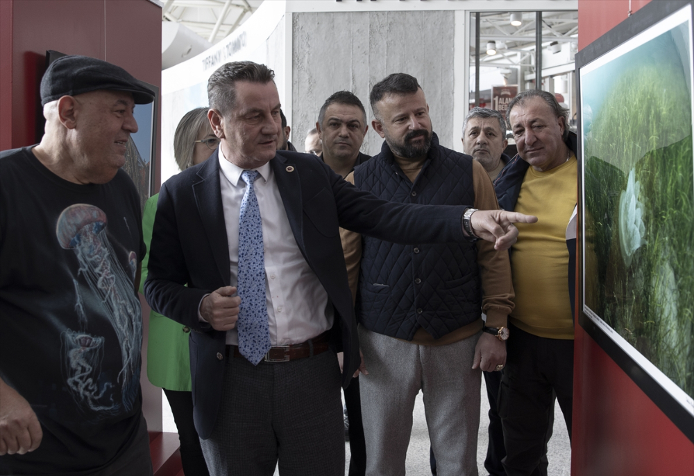 Başkentte "Hayalet Ağlar ve Marmara'ya hayat verenler" fotoğraf sergisi açıldı