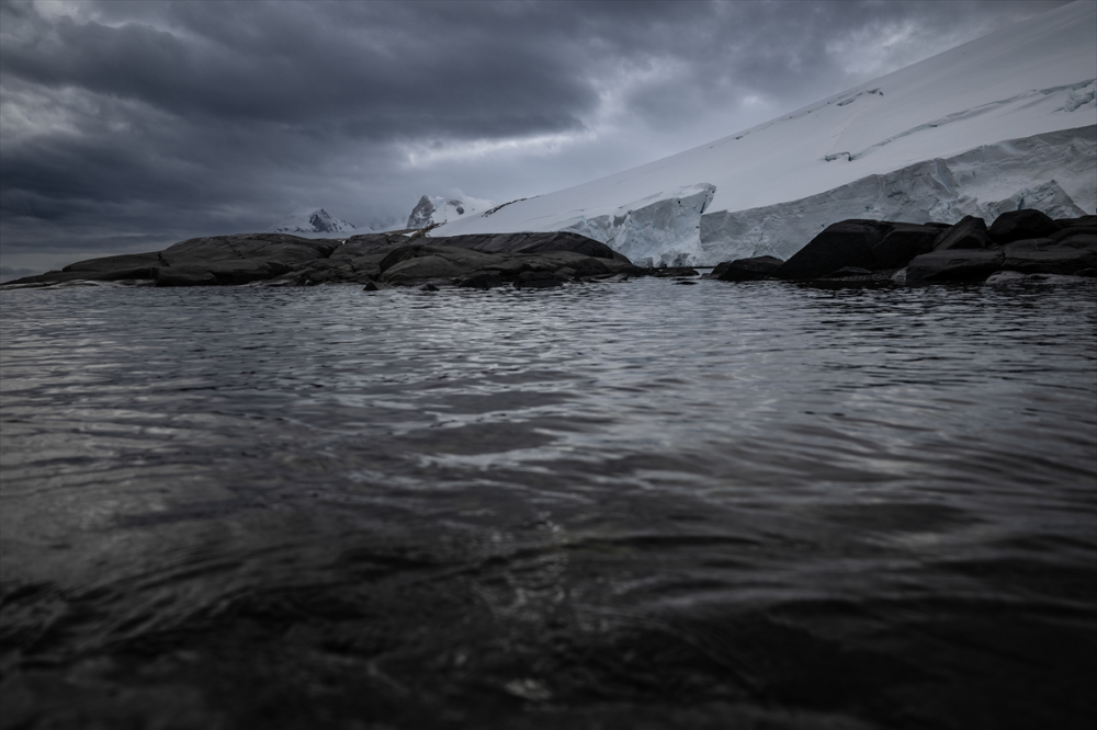 Antarktika'da Türkiye büyüklüğünde buz eridi