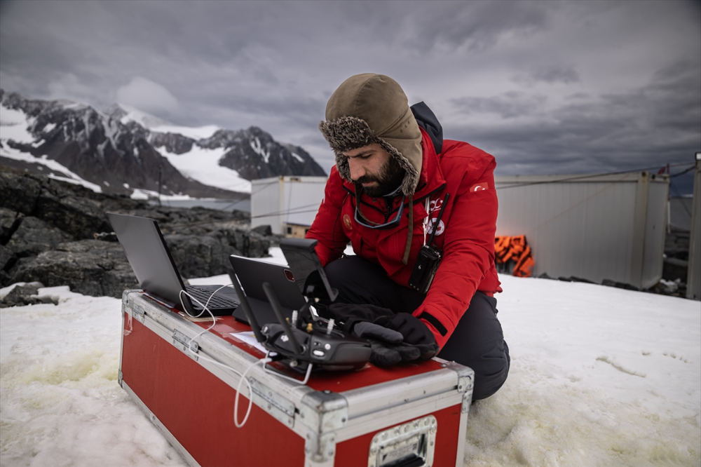 Antarktika'da Türkiye büyüklüğünde buz eridi