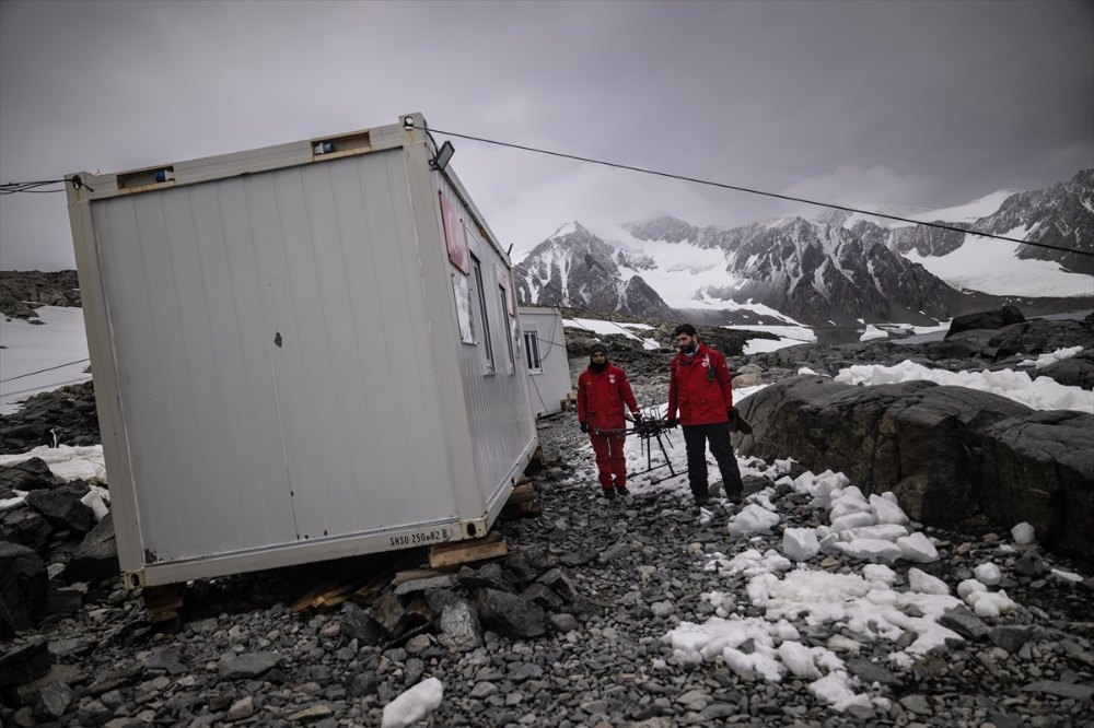 Antarktika'da Türkiye büyüklüğünde buz eridi