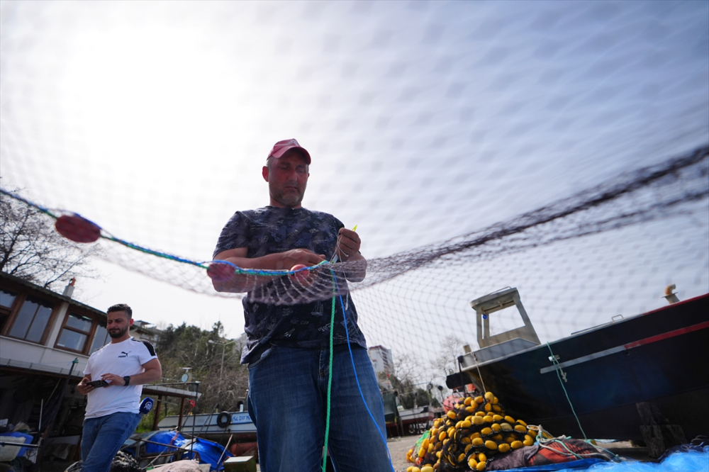 Düzce'de balıkçılar, 15 Nisan öncesinde sezona "paydos" dedi