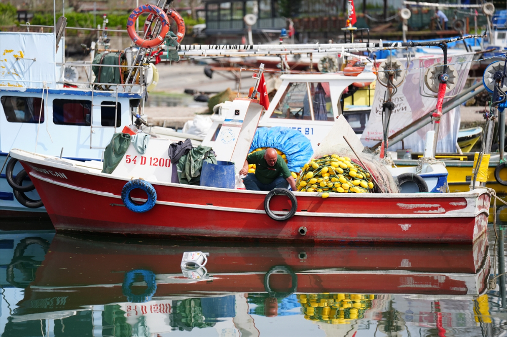 Düzce'de balıkçılar, 15 Nisan öncesinde sezona "paydos" dedi