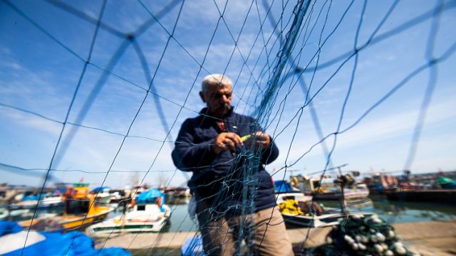 İstanbul'da küçük ölçekli balıkçılara malzeme desteği sağlanacak
