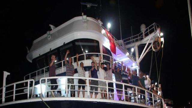 Sinoplu balıkçılar dualarla denize uğurlandı