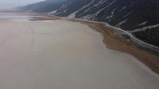Kuş cenneti Acıgöl'de kuraklık