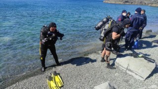 Botla açıldığı denizde 56 gün önce kaybolan genci arama çalışmaları sürüyor