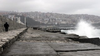 Zonguldak'ta sis ve rüzgar etkili oldu