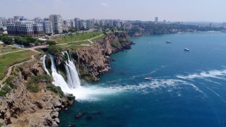 'Köpüklenme; Düden Şelalesi'nin yardım çığlığı'