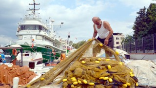 Kocaeli'de balıkçılar yeni sezon için gün sayıyor