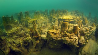 Van Gölü'ndeki mikrobiyalitler yok olma sürecini yaşıyor