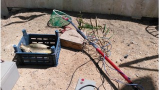 Tatlısuya elektrik verdi, oğlunu öldürdü