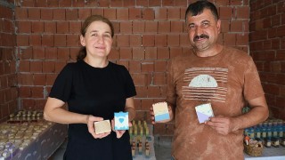 Hamsi yağından renkli sabun üretiyorlar
