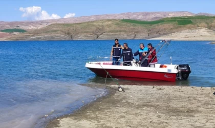 Ilısu Prof. Dr. Veysel Eroğlu Barajı'nda balık stok verimi tahmin çalışmaları yapıldı