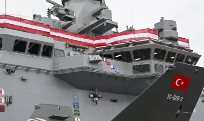 Dünyanın ilk SİHA gemisi TCG Anadolu hizmete girdi