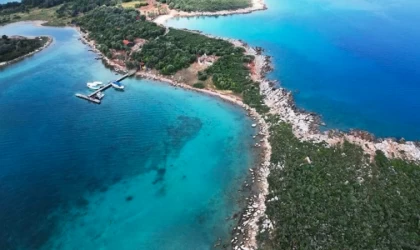 Sedir Adası'nda kıyı ve deniz dibi temizliği yapıldı