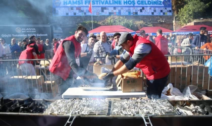 Alanya'da düzenlenen "Hamsi Festivali" başladı