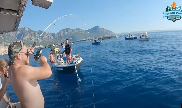 İLK KEZ SUALTINA DRONE İNDİRDİK!! DEV KÖPEKBALIĞI KORKUTTU!!