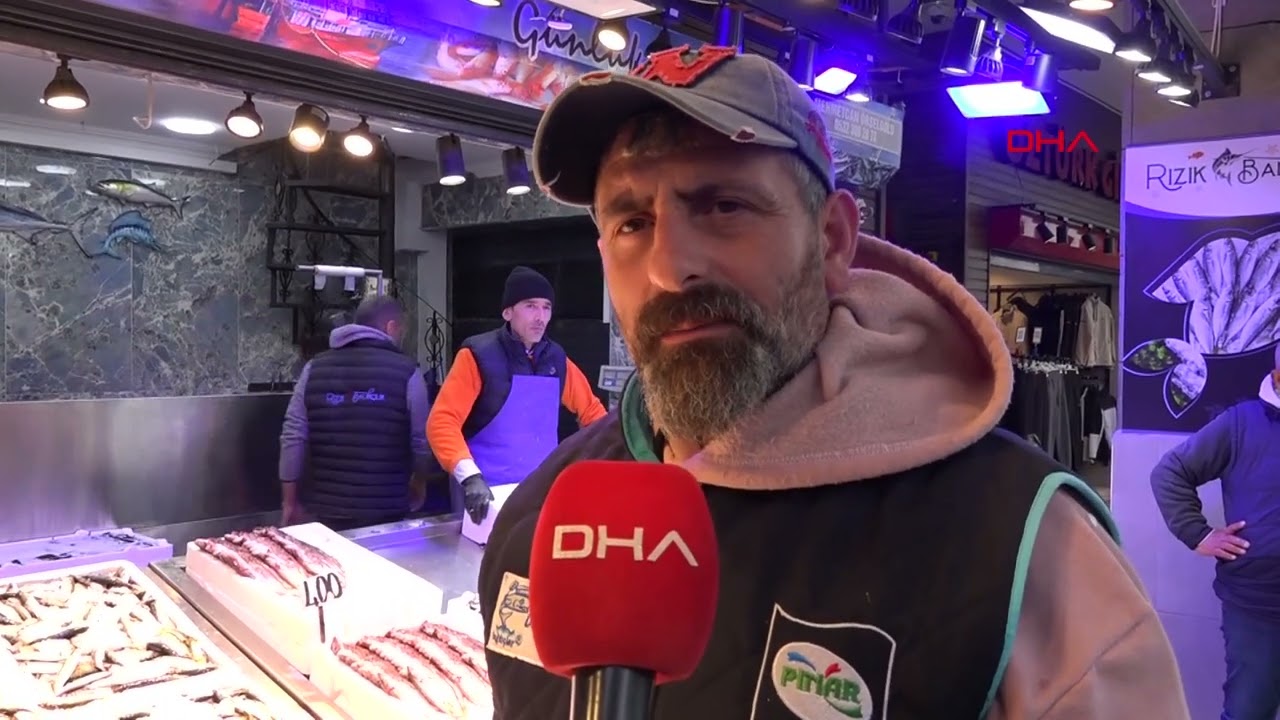 Balık tezgahlarında hamsi bolluğu